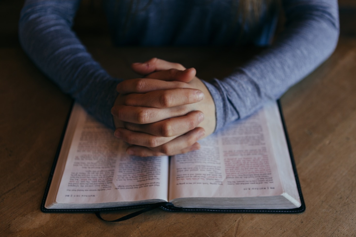 Explorer les enseignements bibliques ensemble